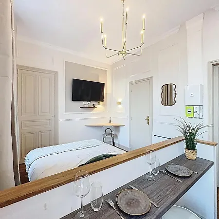 Le Cocon Chatelain Apartment
